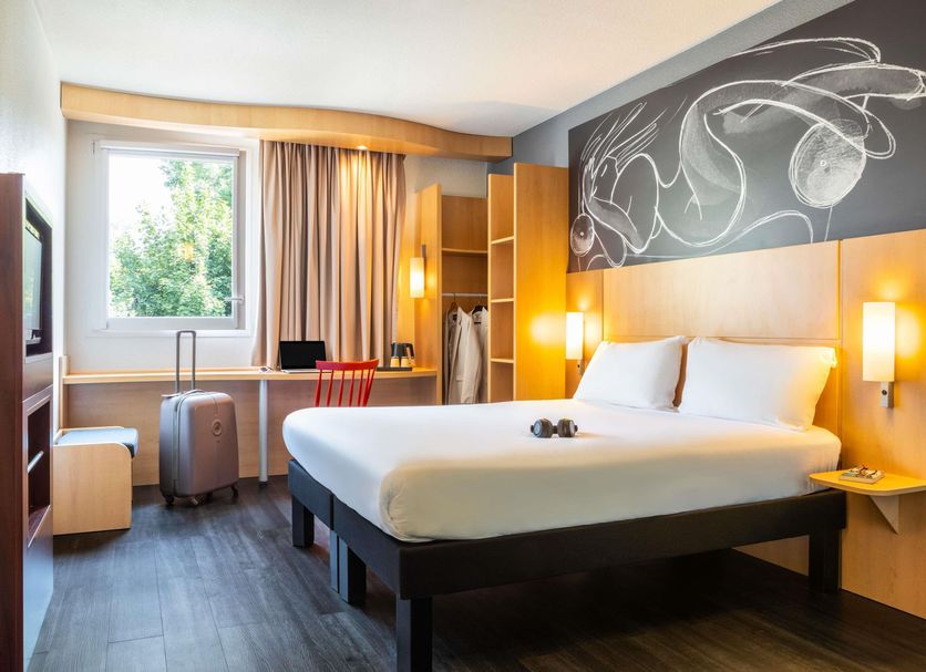 Bedroom Photo