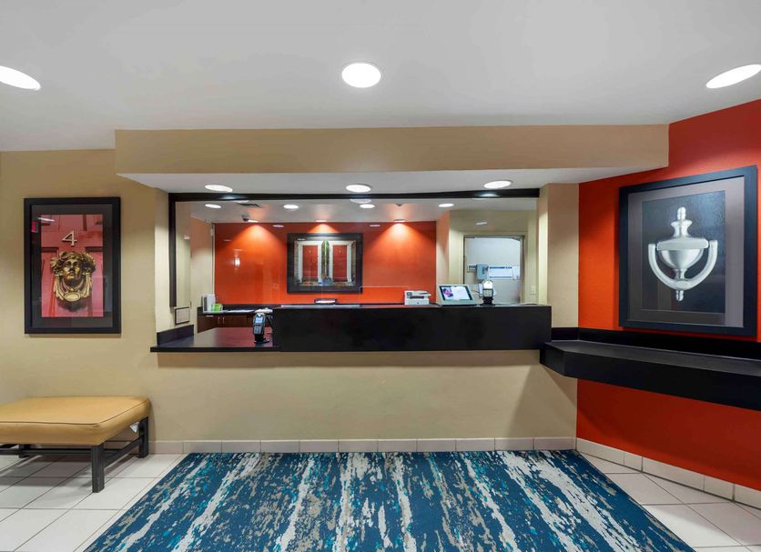 Front desk Photo