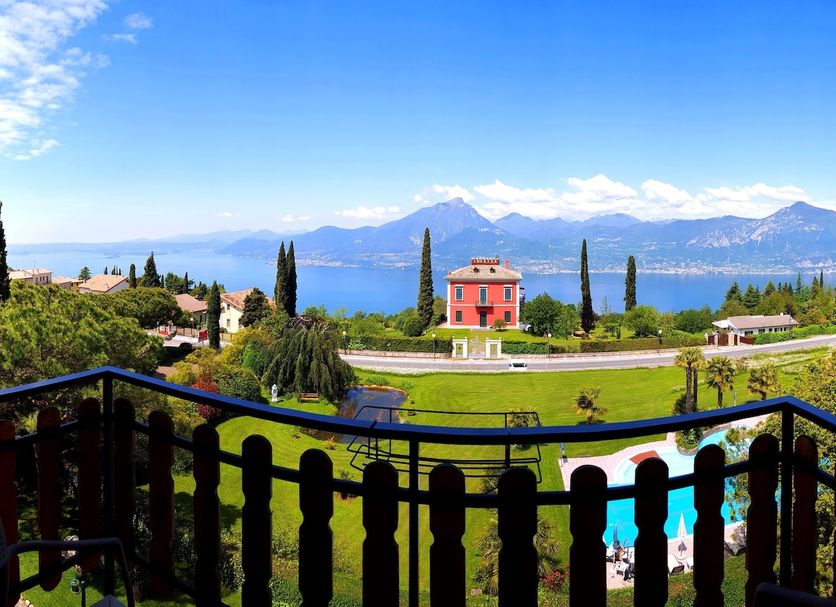 Balcony Photo