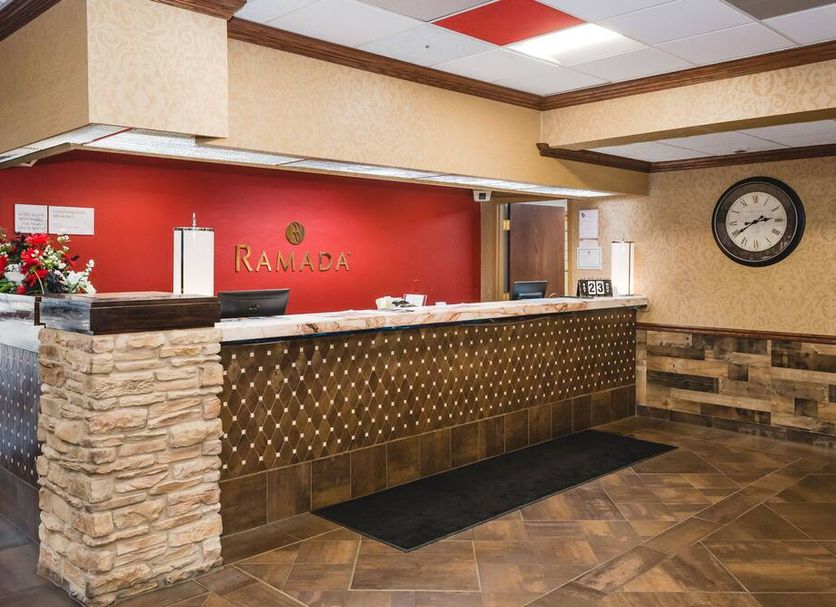 Front desk Photo