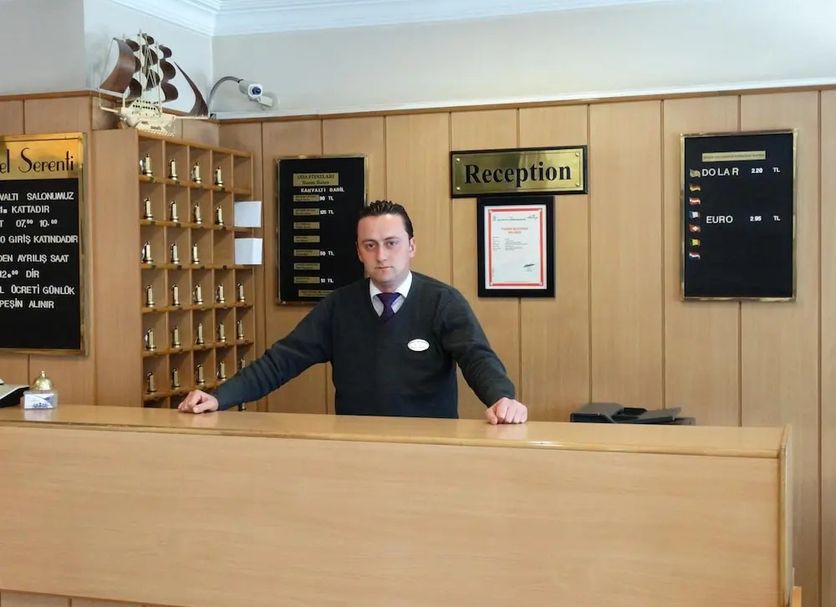 Front desk Photo