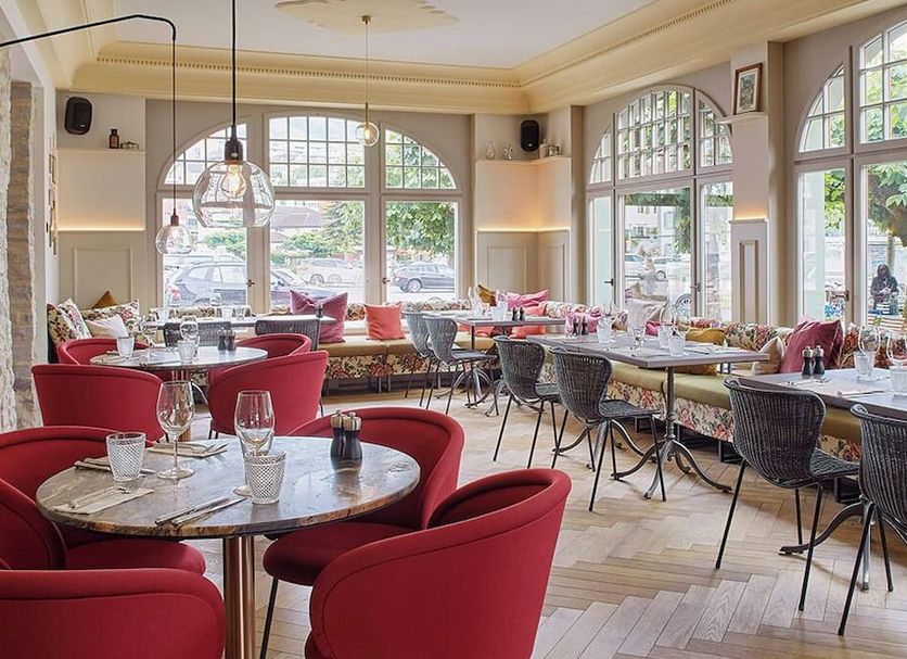 Restaurant Photo