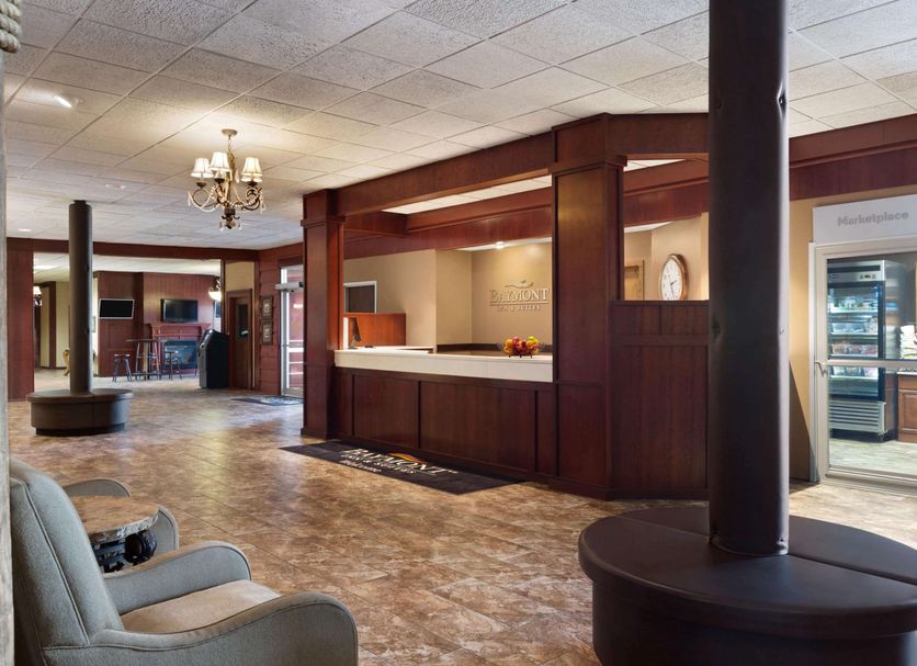 Front desk Photo
