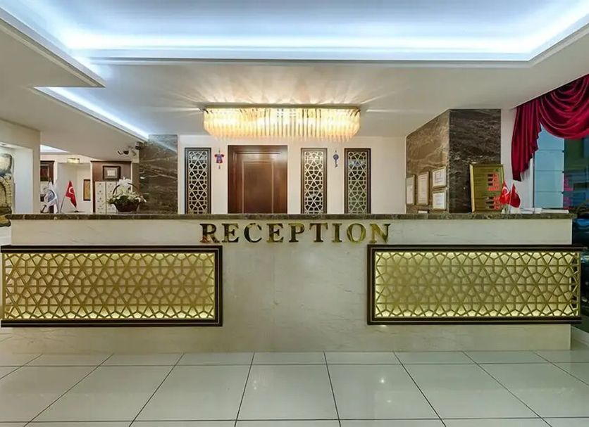 Front desk Photo