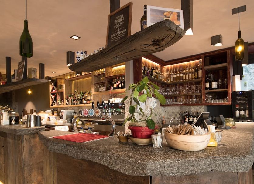 Bar Photo
