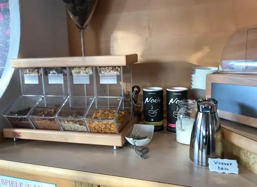 Buffet Photo