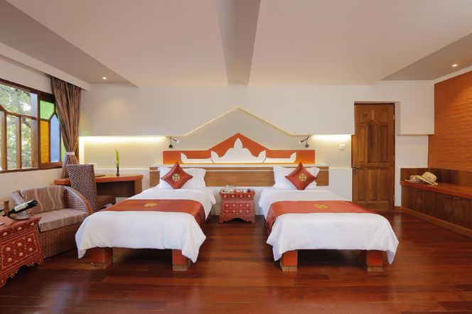 Ananta Bagan Hotel
