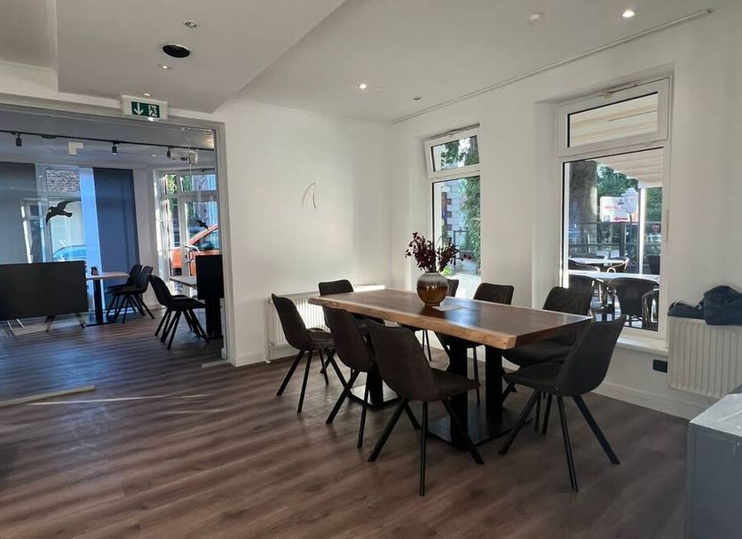 Dining room Photo
