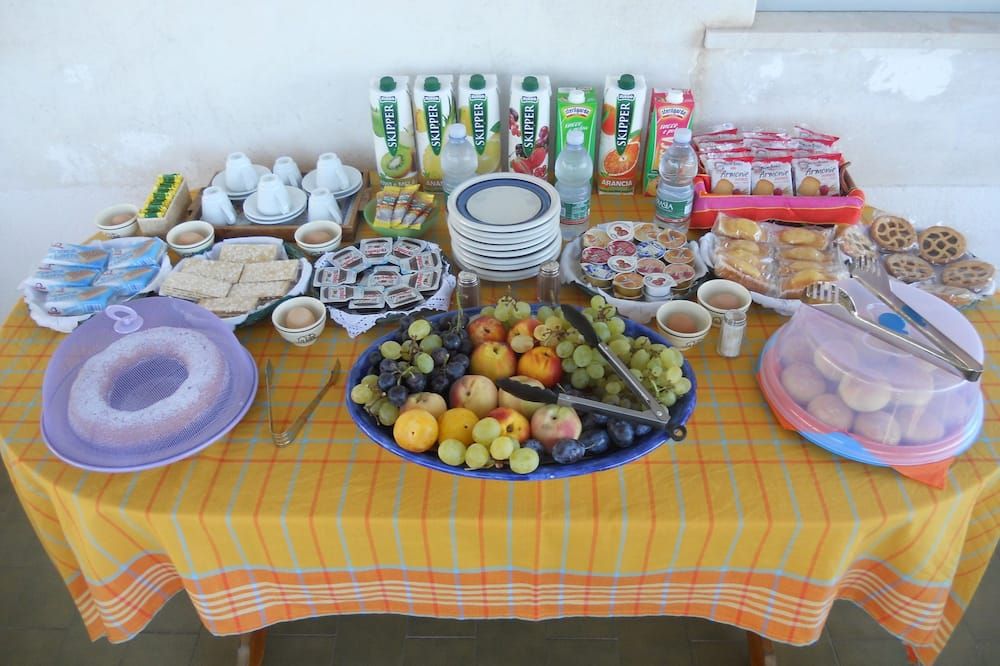 Buffet Photo