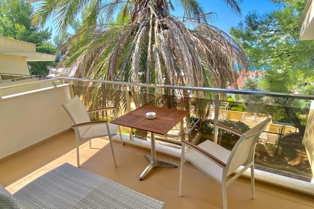 Balcony Photo