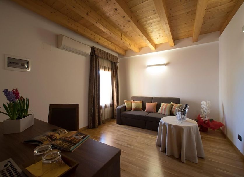 Living room Photo