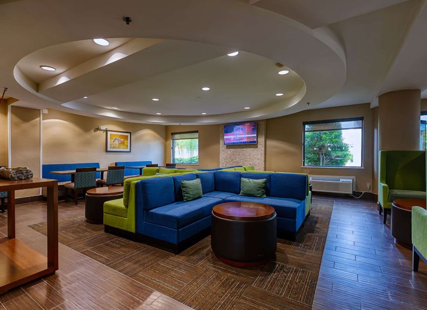 Lounge Photo