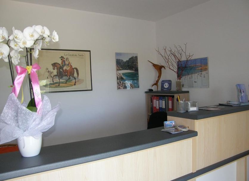 Front desk Photo