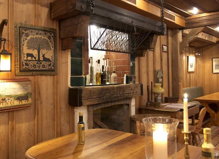 Bar Photo