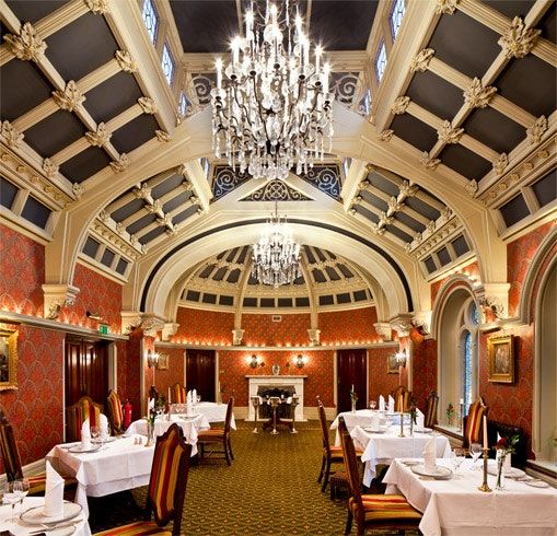 Banquet hall