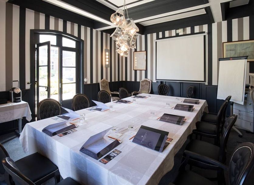Conference room Photo