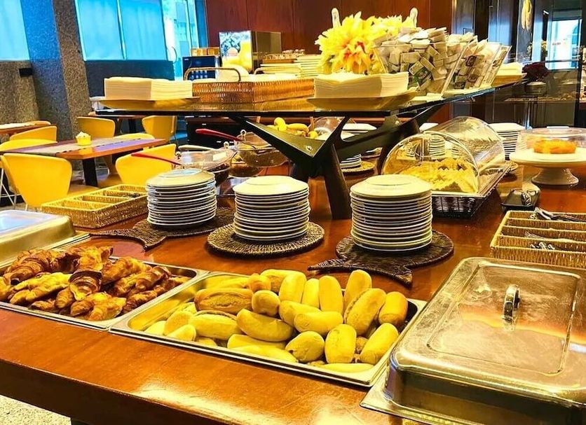 Buffet Photo