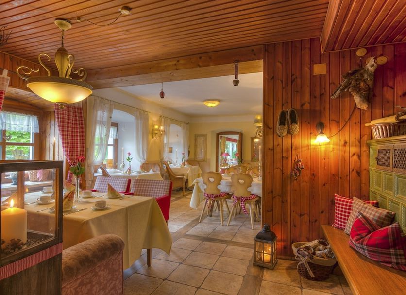 Dining room Photo
