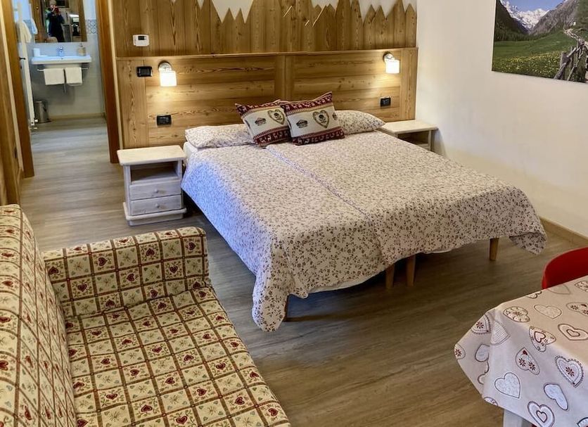 Bedroom Photo