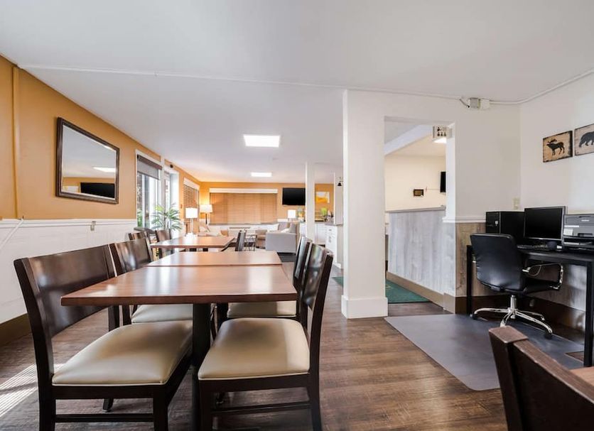 Dining room Photo