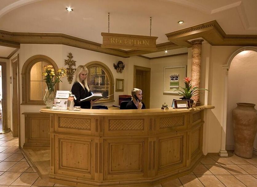 Front desk Photo