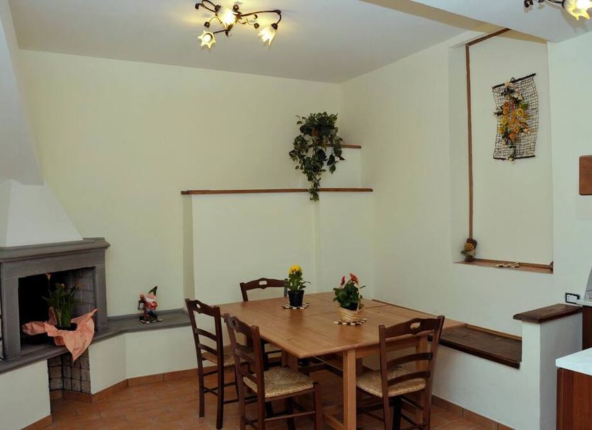 Dining room Photo