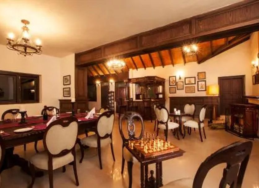 Restaurant Photo