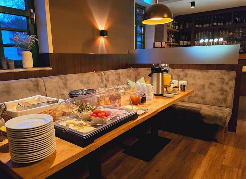 Buffet Photo