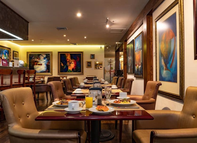 Restaurant Photo