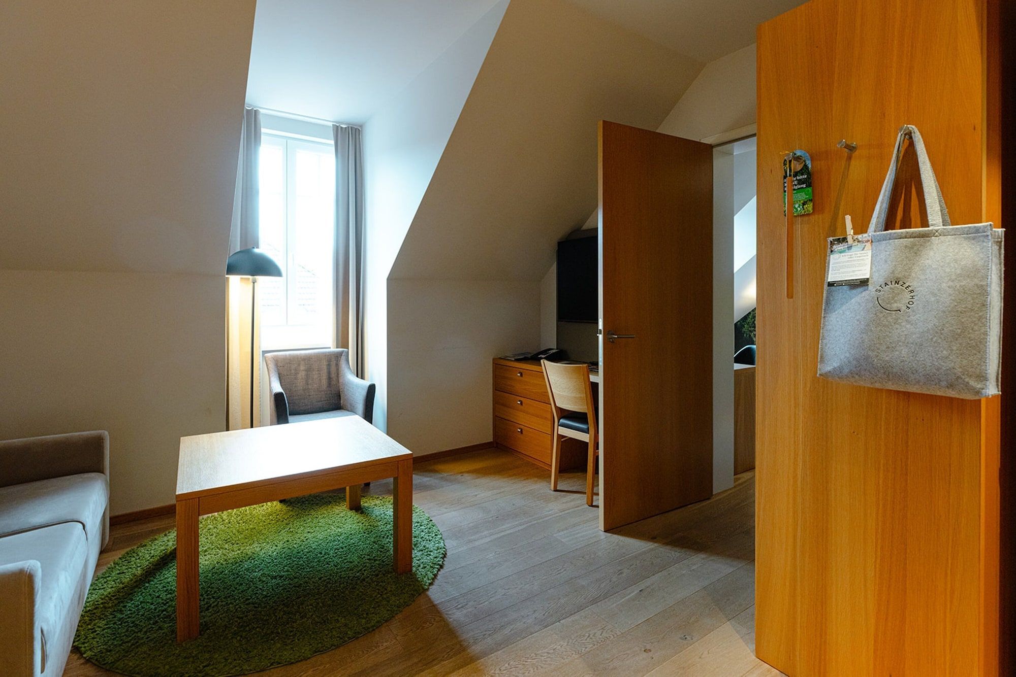 Room amenity