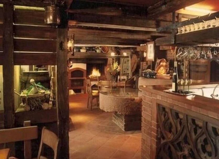 Bar Photo