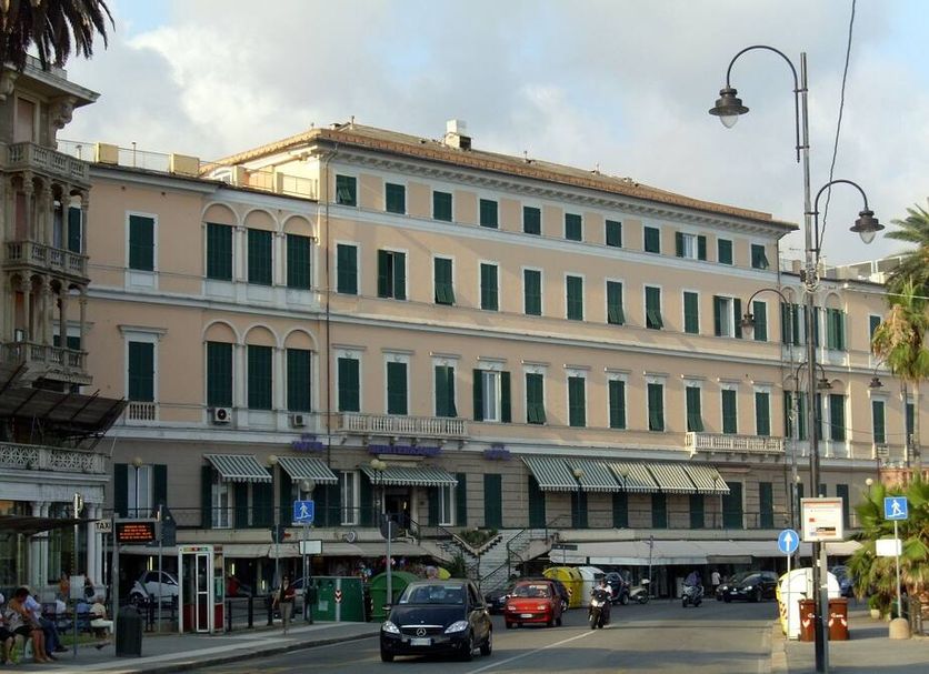 Building Photo