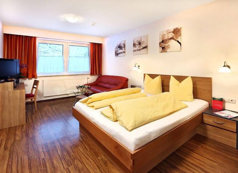 Bedroom Photo
