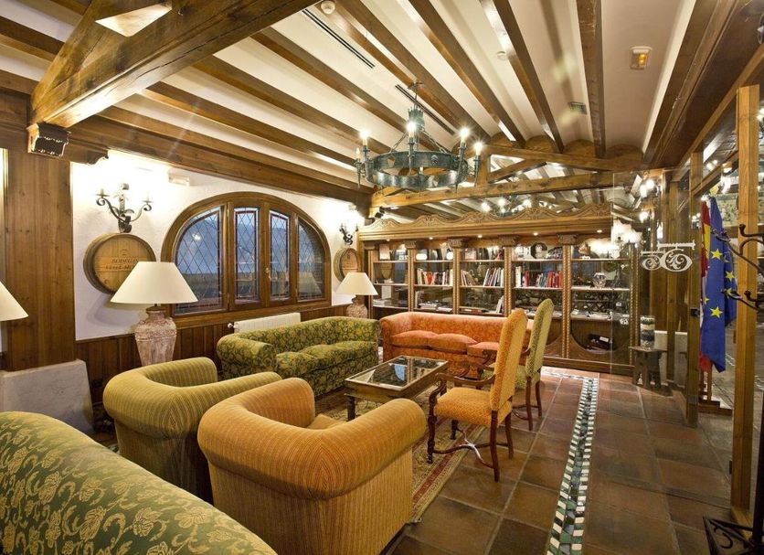 Lounge Photo