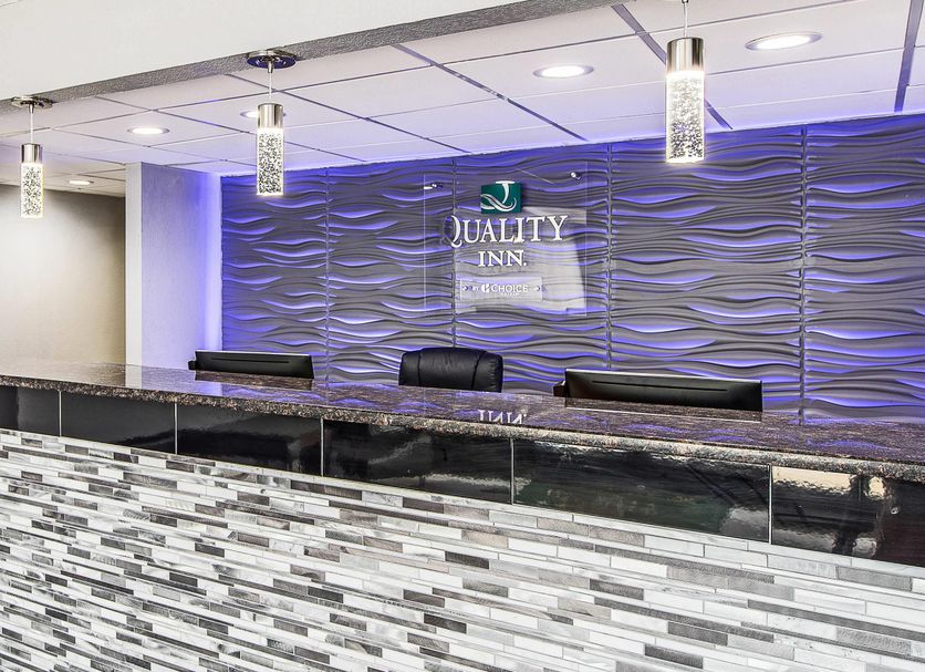 Front desk Photo