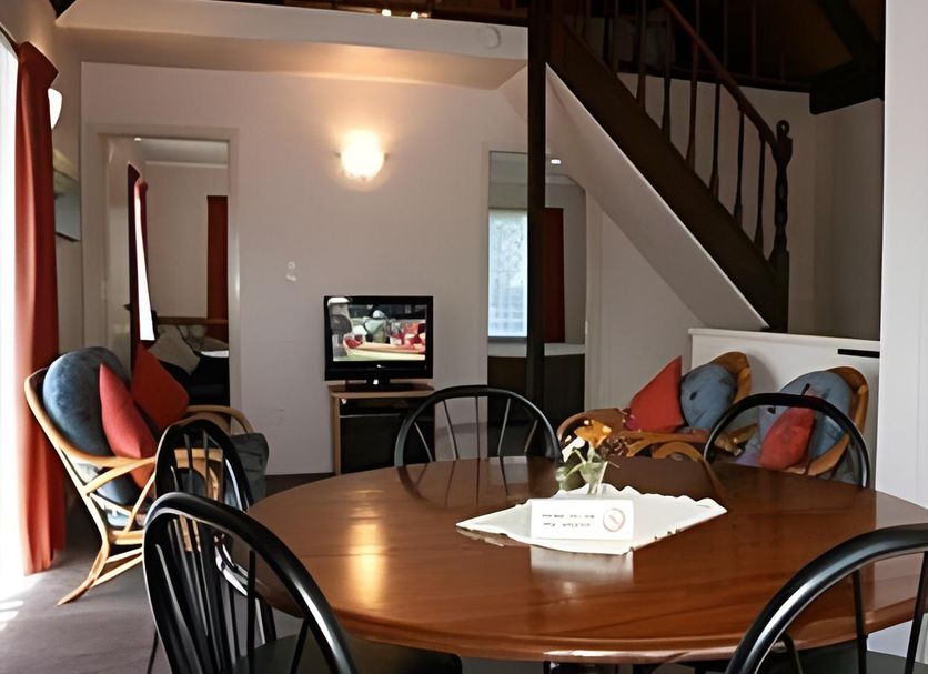 Dining room Photo
