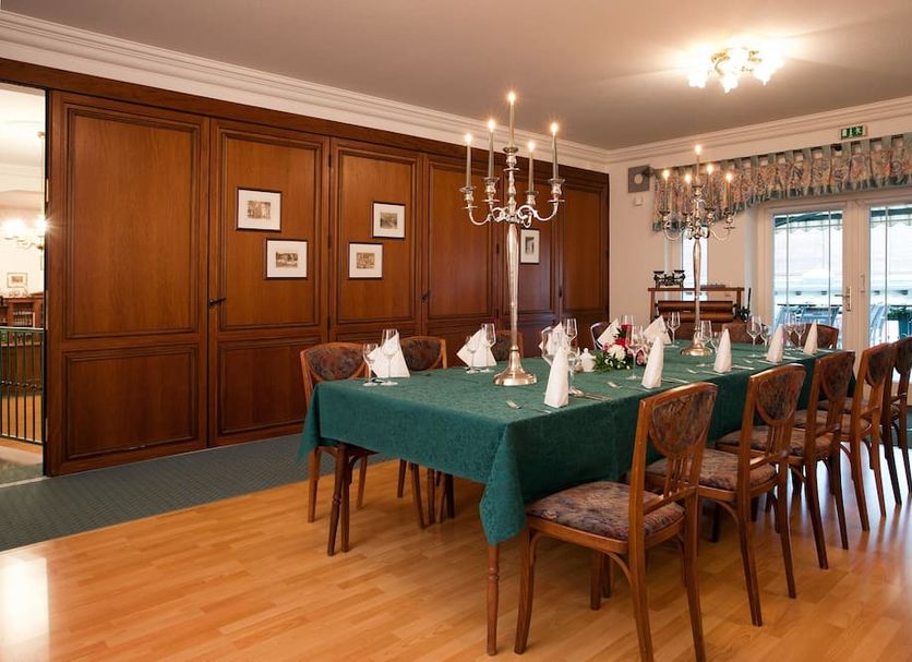 Dining room Photo