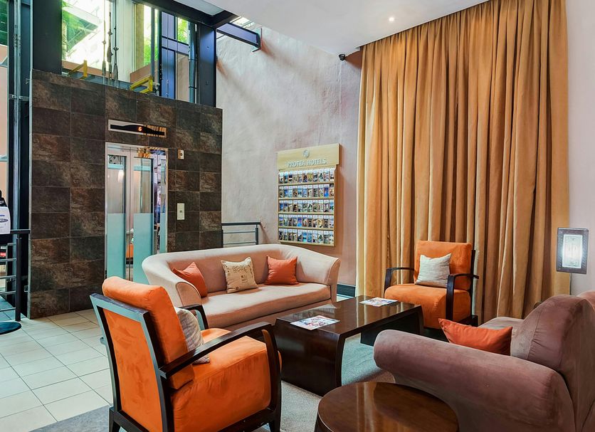 Lounge Photo
