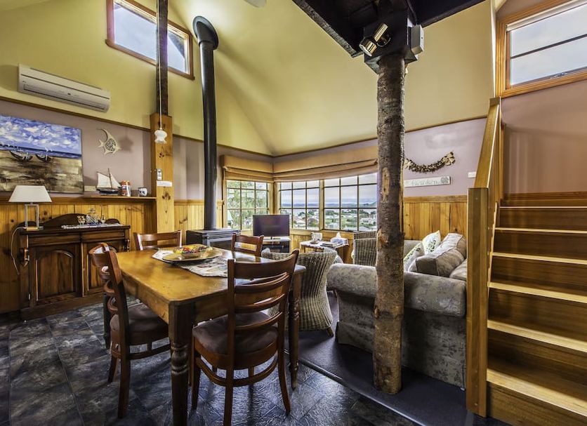 Dining room Photo