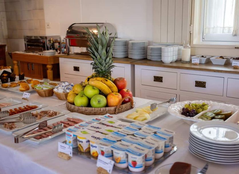Buffet Photo