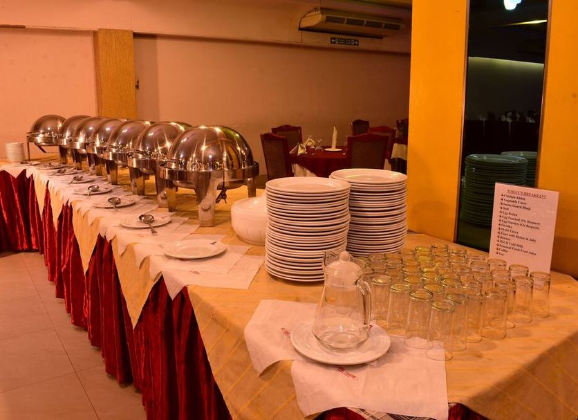 Buffet Photo