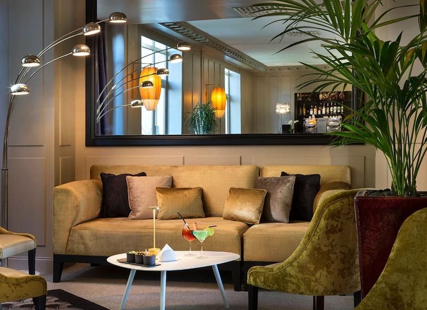 Lounge Photo
