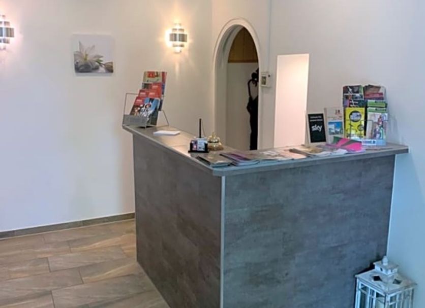 Front desk Photo