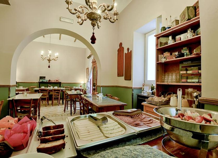 Restaurant Photo
