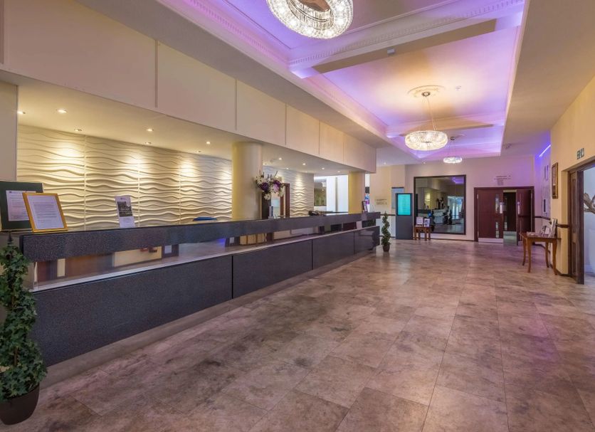 Front desk Photo