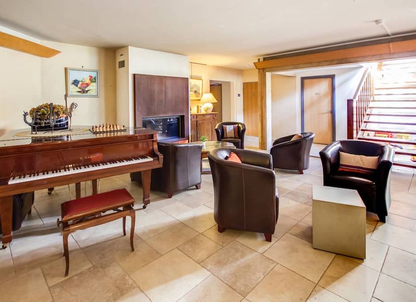 Lounge Photo