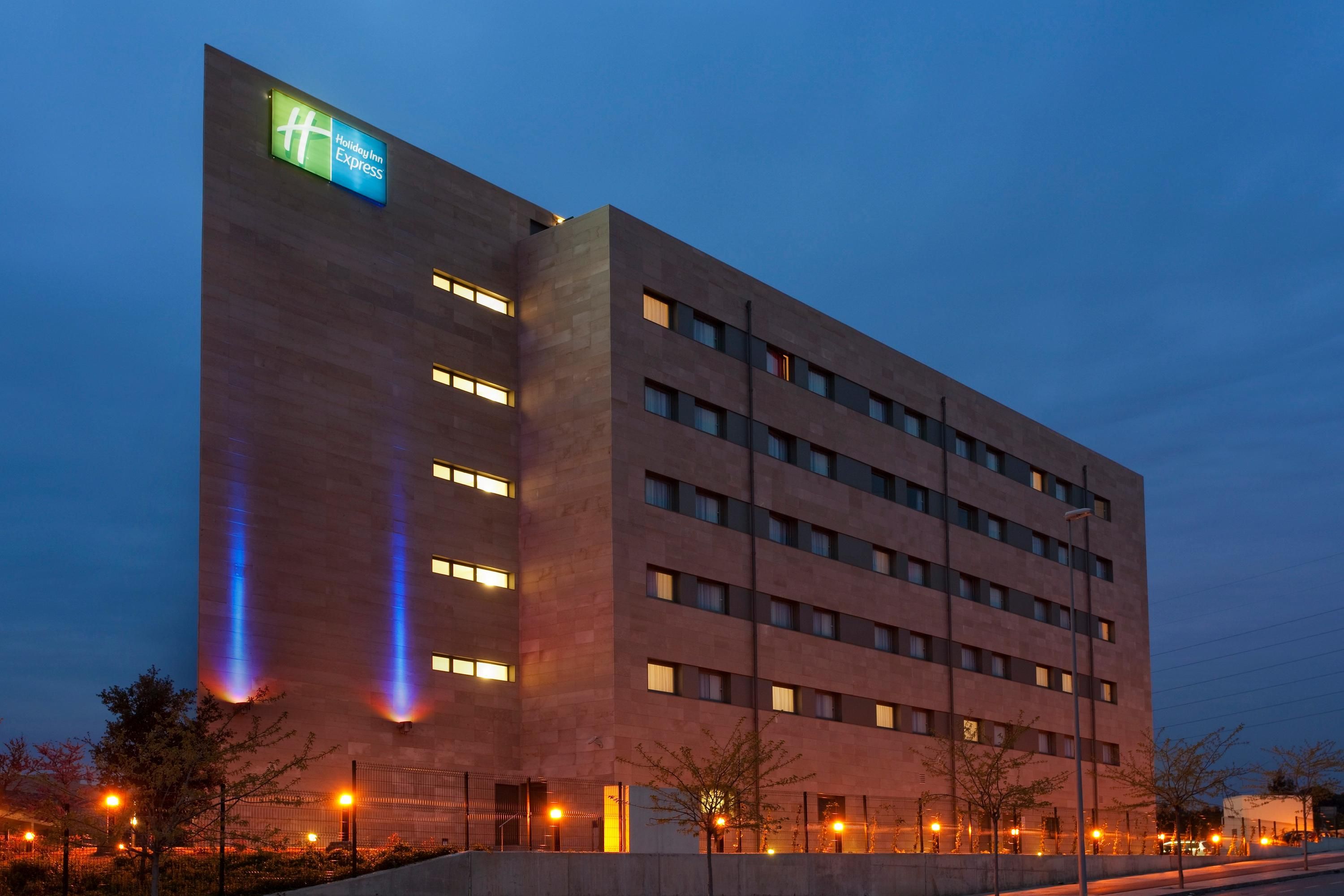 Holiday Inn Express Barcelona - Sant Cugat By IHG