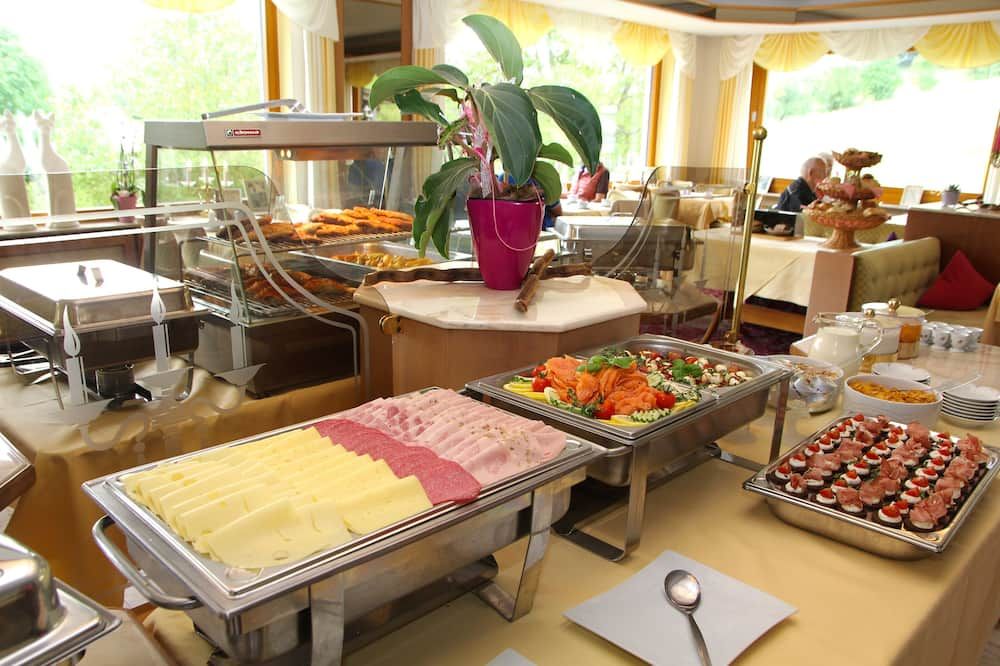 Buffet Photo