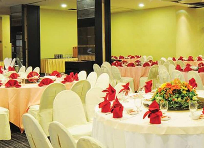 Banquet hall Photo