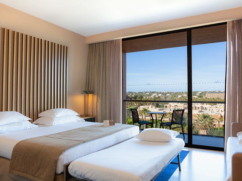 Wine & Books by the Sea, Algarve Resort